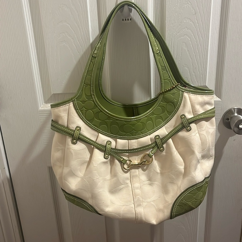 Coach Bag. Green and White Classic